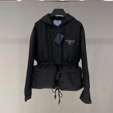프라다 PRADA 여성 바람막이 자켓 PD12940