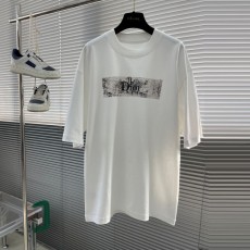 디올 DIOR 남성 라운드 반팔 DR1490