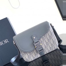 디올 DIOR 새들 플랩 스트립백 DR1029