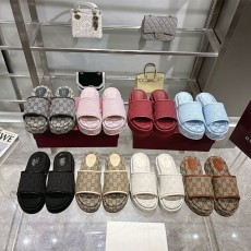 구찌 GUCCI  남여공용 수프림 슬라이드 슬리퍼 G3542