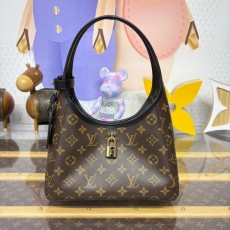 루이비통 LV 더 드롭 PM 숄더백 M12940
