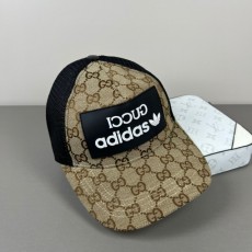 구찌 GUCCI 남여공용 볼캡 모자 GU0380