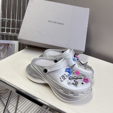 발렌시아가 Balenciaga 크록스 지비츠 뮬 BG0913