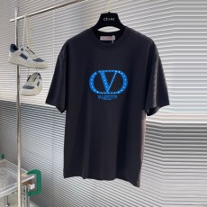 발렌티노 VALENTINO 남성 라운드 반팔 V744