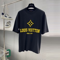 루이비통 LV 남성 라운드 반팔 LV8403
