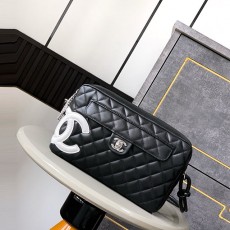 샤넬 CHANEL 램스킨 카메라백 C2464