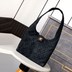 샤넬 CHANEL 호보 숄더백 C2469