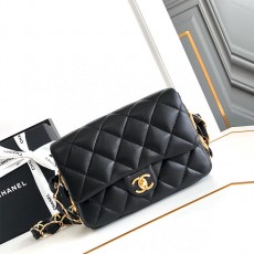샤넬 CHANEL 스몰 체인 플랩백 C2493