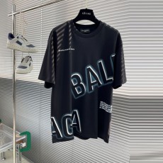발렌시아가 Balenciaga 남성 라운드 반팔 BG1796