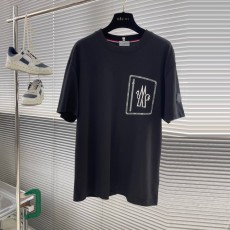 몽클레어 Moncler 남성 라운드 반팔 M03701