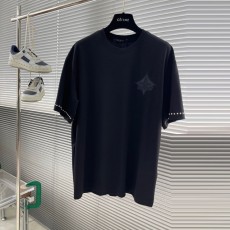 루이비통 LV 남성 라운드 반팔 LV8404