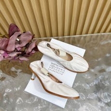 메종 마르지엘라 Maison Margiela 여성 플랫 MG021
