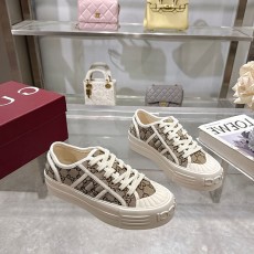 구찌 GUCCI 여성 스니커즈 G3551